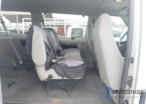 2005 Ford E-350 Super Duty Xl/Xlt из США, поврежденный, VIN 1FBSS31S35HB12695